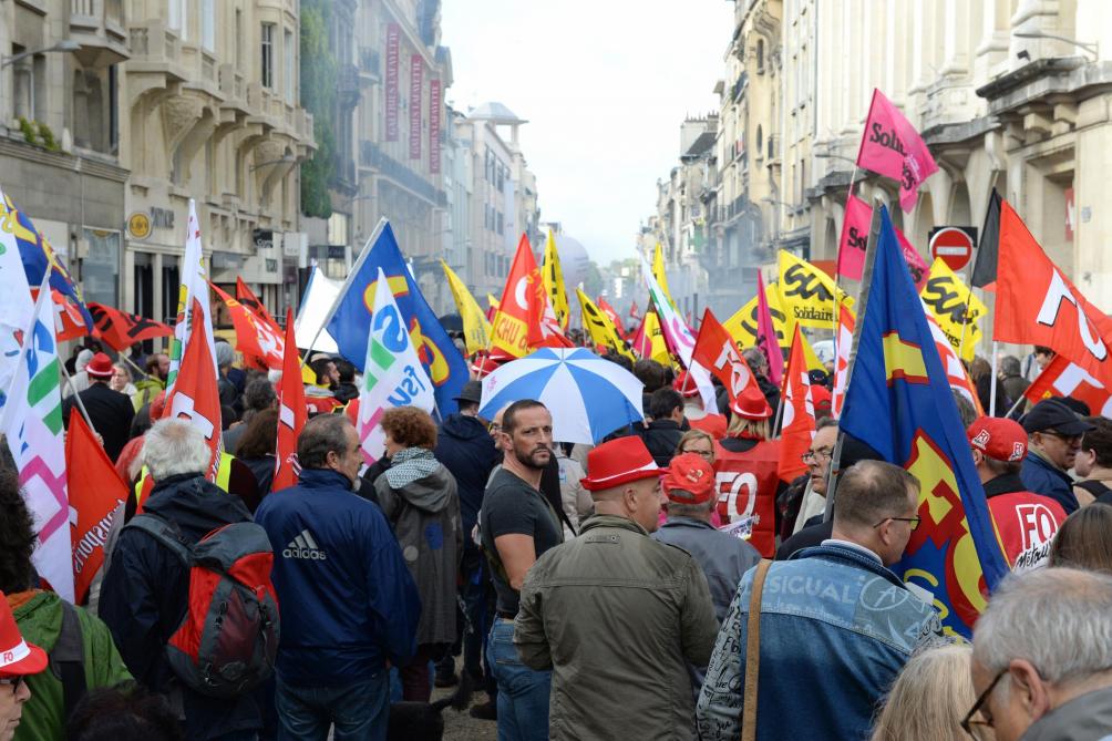 Mobilisation Des 10heures Devant La Maison Des Syndicats A Reims