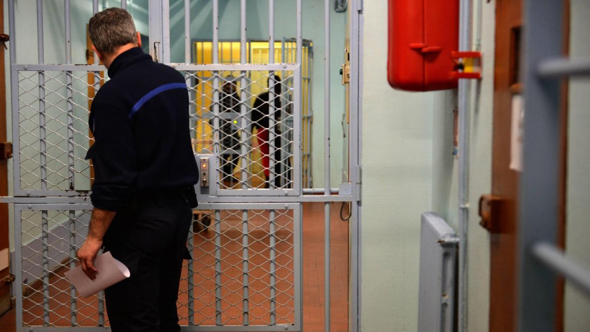 Il Cachait Du Cannabis Entre Ses Fesses A La Maison D Arret De Chalons En Champagne