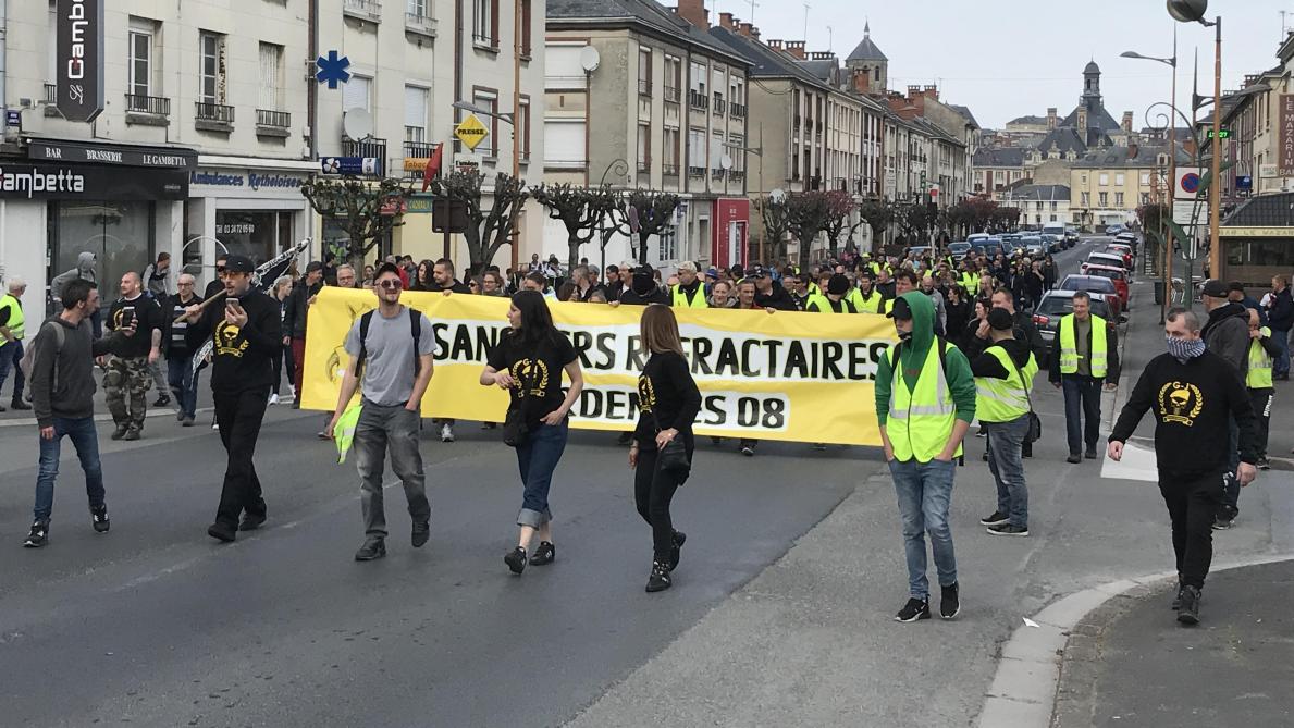 Ardennes Les Gilets Jaunes Se Délocalisent à Rethel Pour L