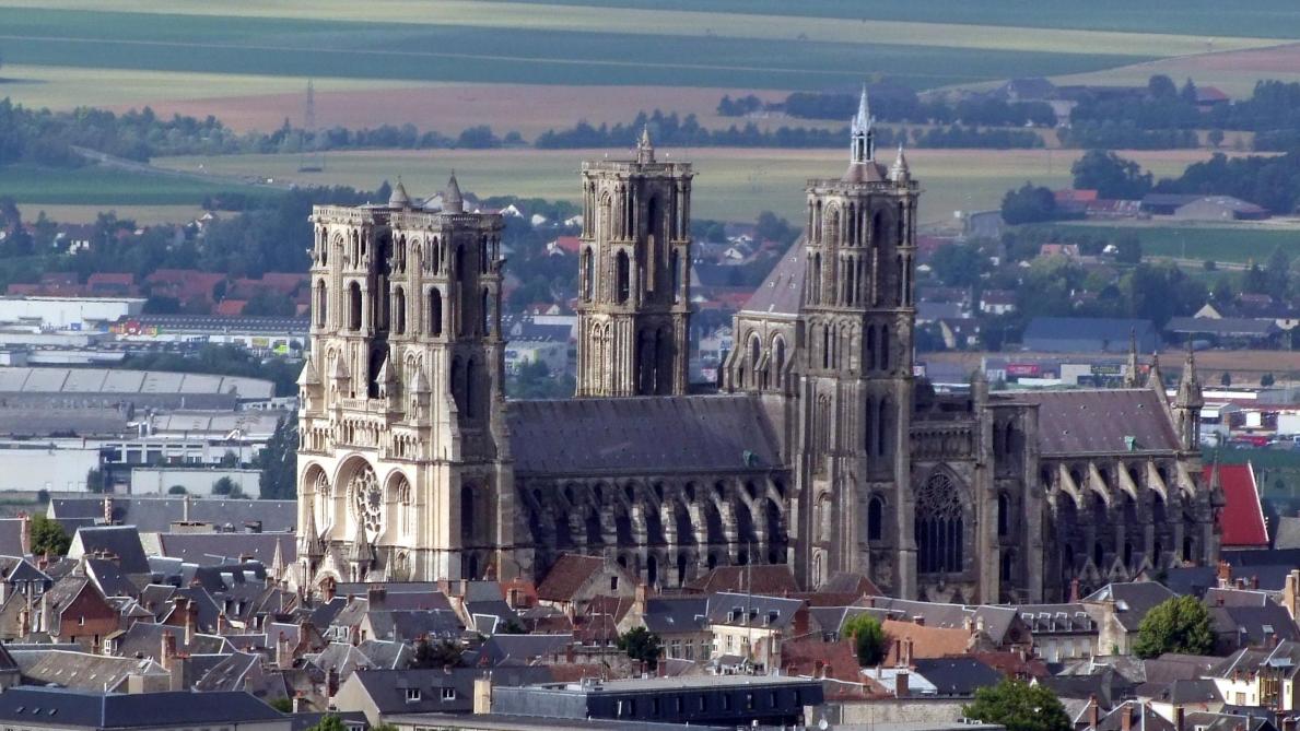 Un Chantier A Trois Millions D Euros Pour La Cathedrale De Laon