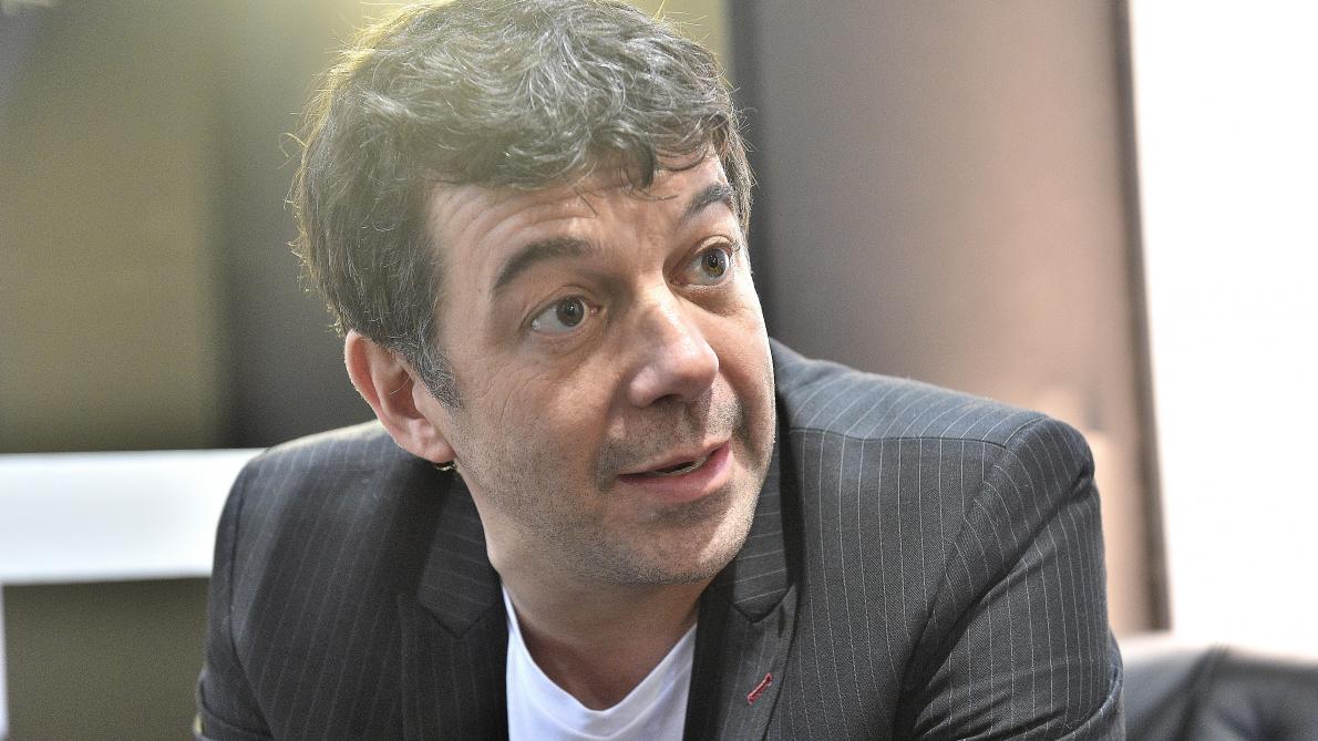 VIDÉO. Stéphane Plaza en couple annonce son mariage à venir