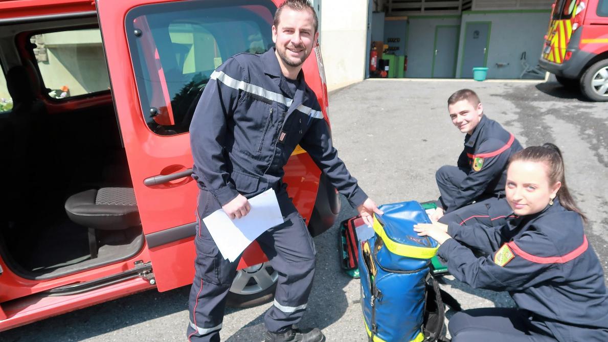 Charleville Accouchement Express Dans L Ambulance Des Pompiers