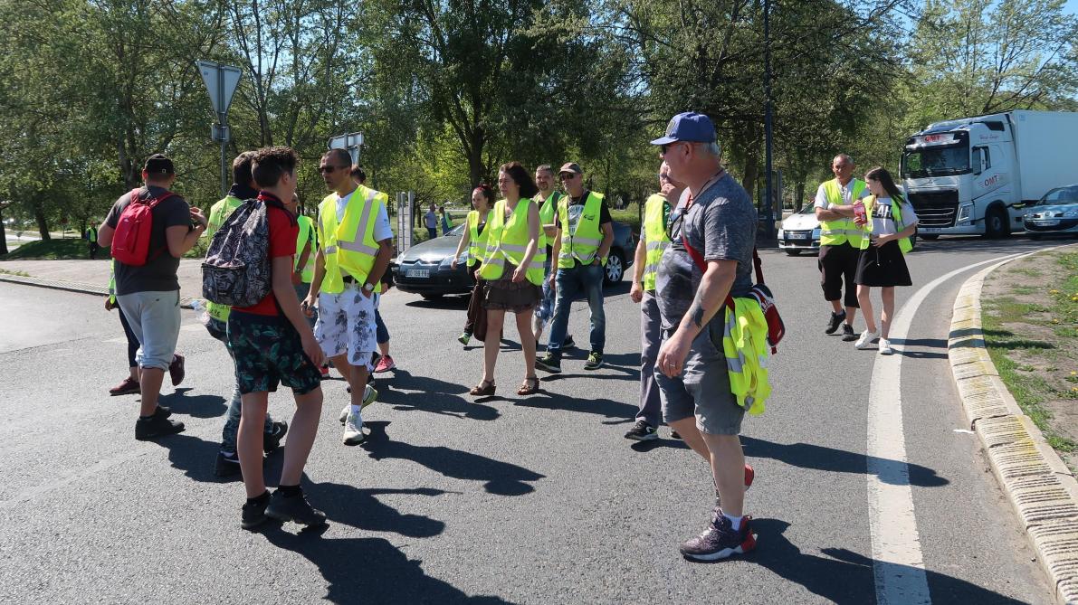 Gilets Jaunes Un Manifestant Interpellé Après Un