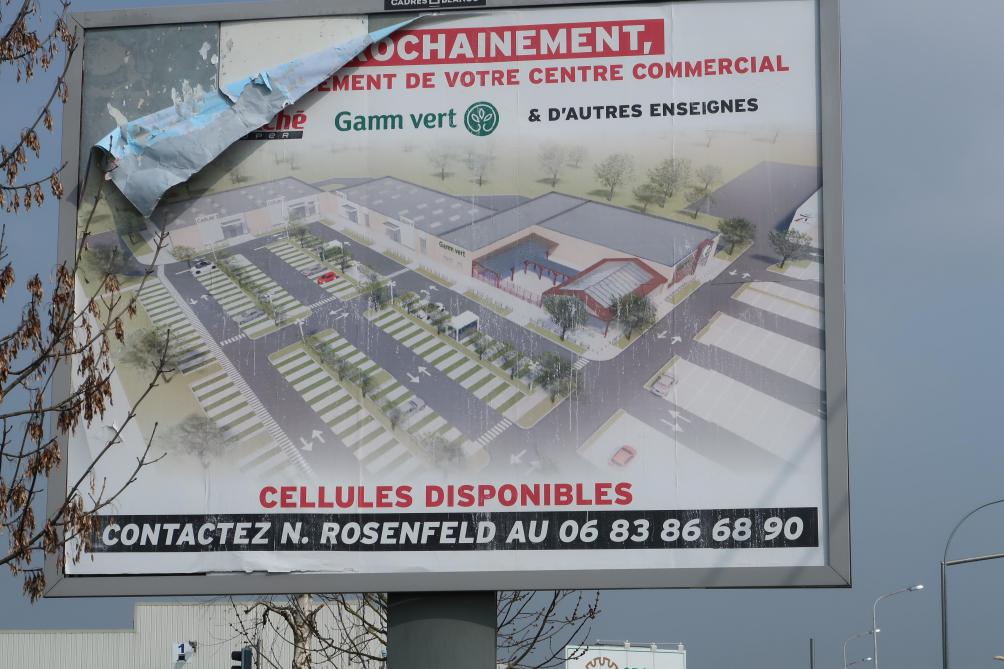 la zone d intermarche cherche a se developper a laon