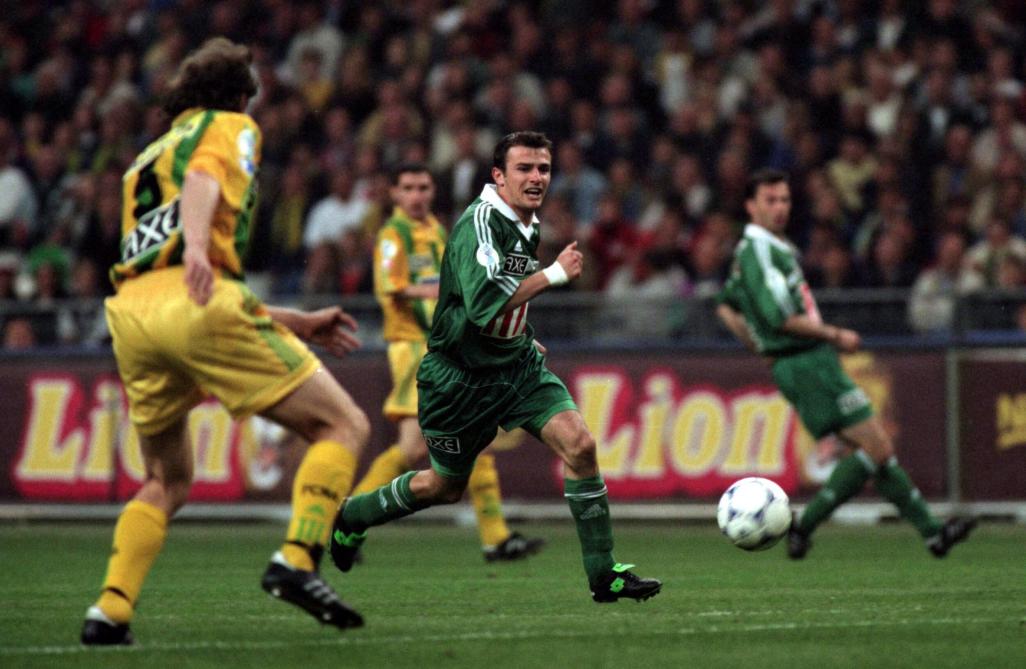 FANION 10*9 CM FC.NANTES Vs CS.SEDAN ARDENNES FINALE COUPE DE FRANCE