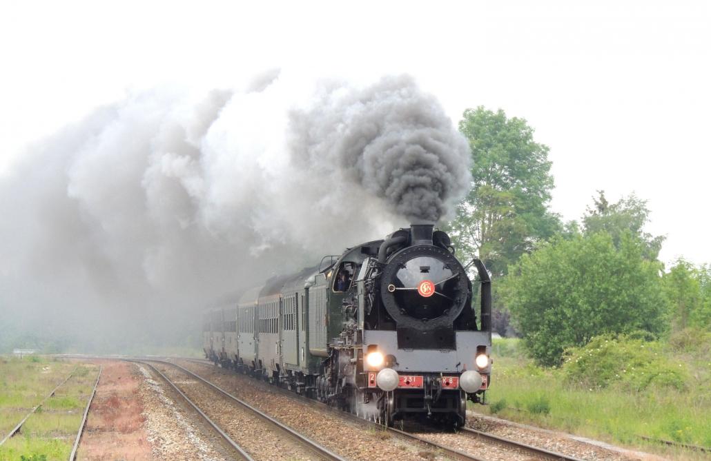 En Allant A Reims Un Train A Vapeur S Invite Sur La Ligne Paris Laon Ce