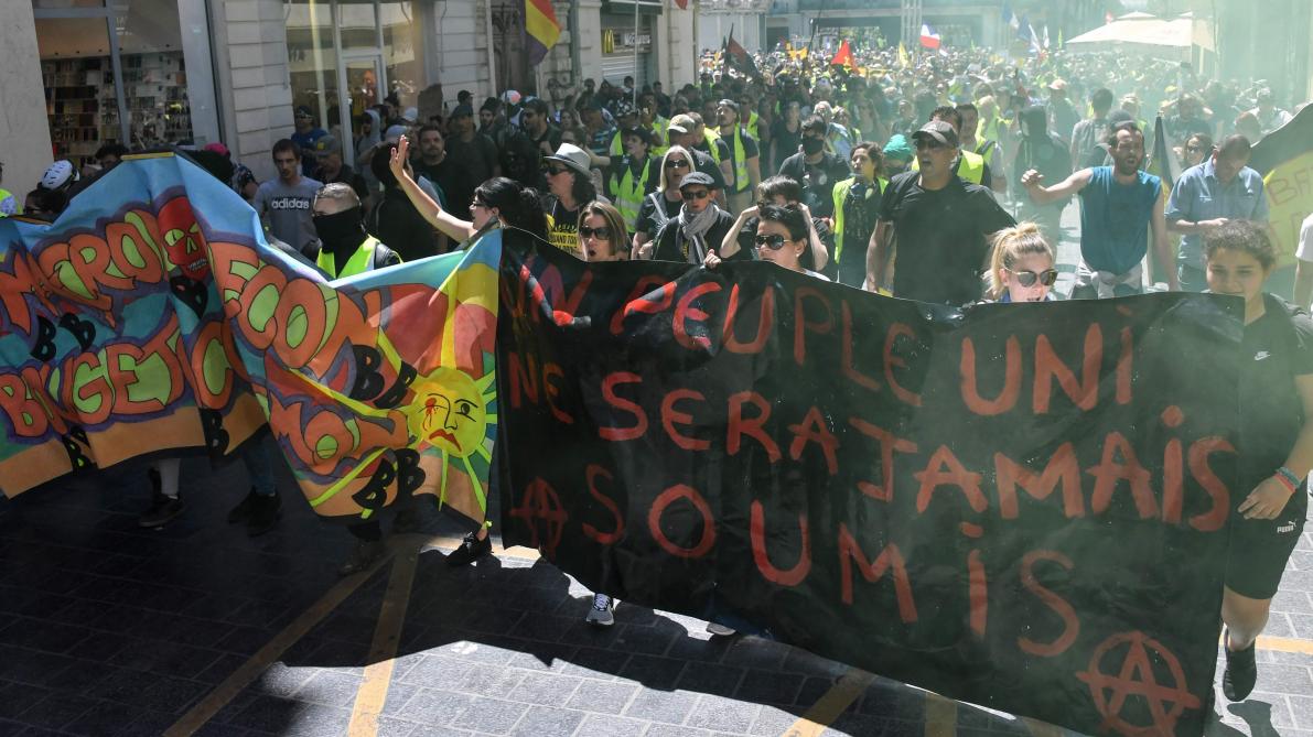 Gilets Jaunes Faible Mobilisation Pour Lacte 30 Sauf à
