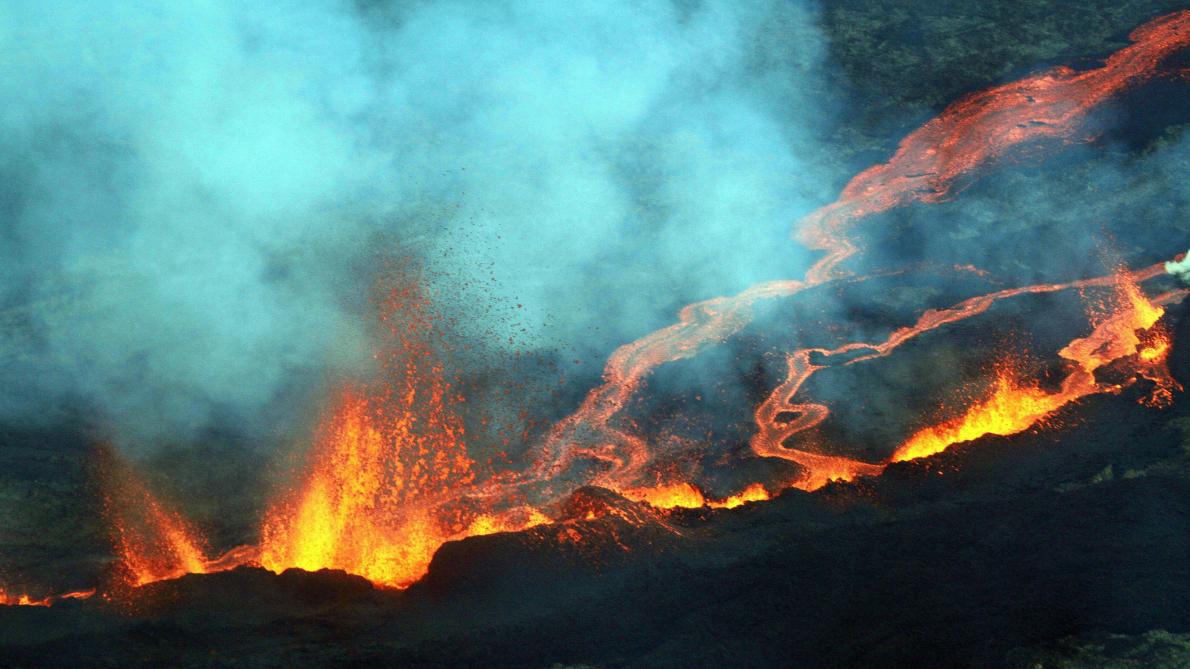 La R union deuxi me ruption  du Piton  de  la Fournaise  en 