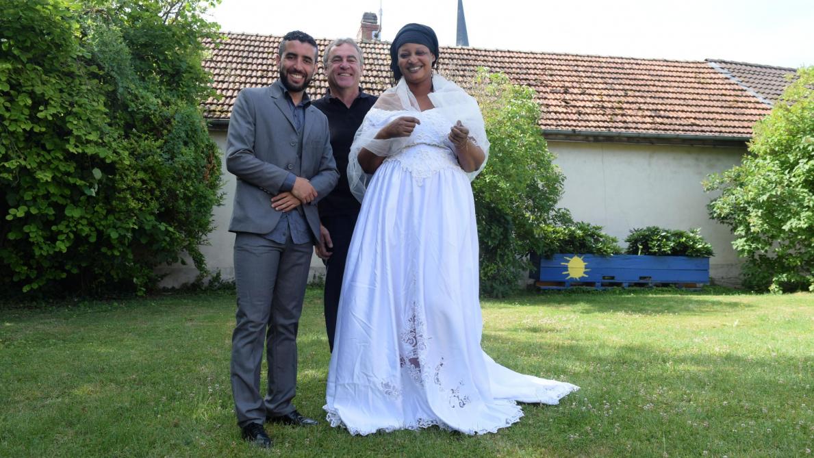 Robes De Mariee A Prix Mini Ce Samedi Chez Emmaus A Tours Sur Marne