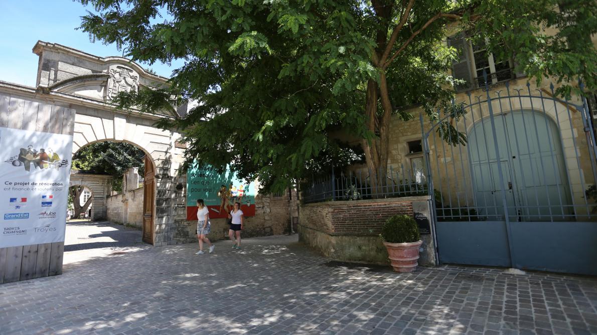 Troyes L Adjoint Au Maire A T Il Fait Decaler Les Travaux Du