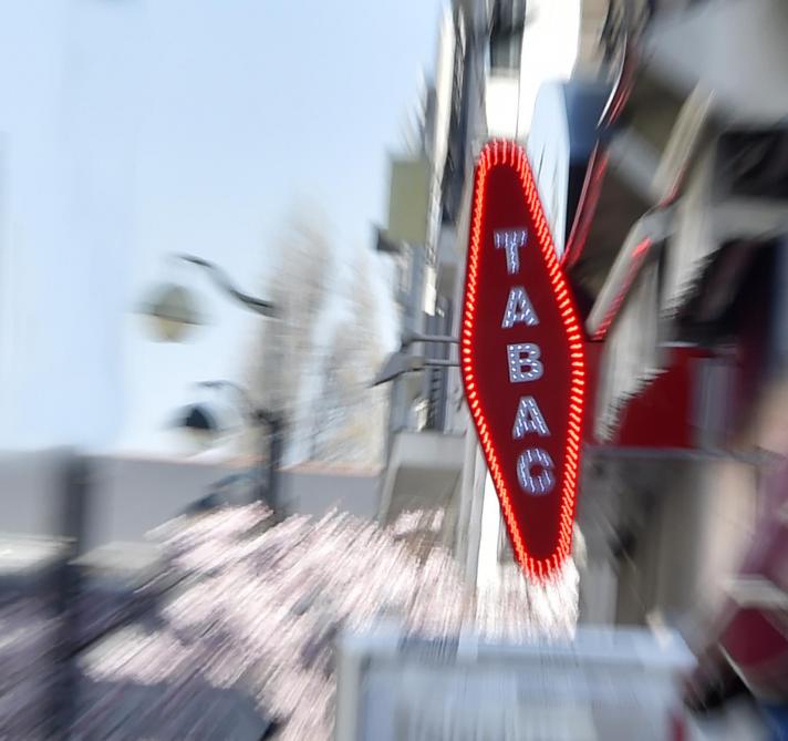 Tabac Le Nombre De Buralistes En Baisse Surtout En Zone Rurale