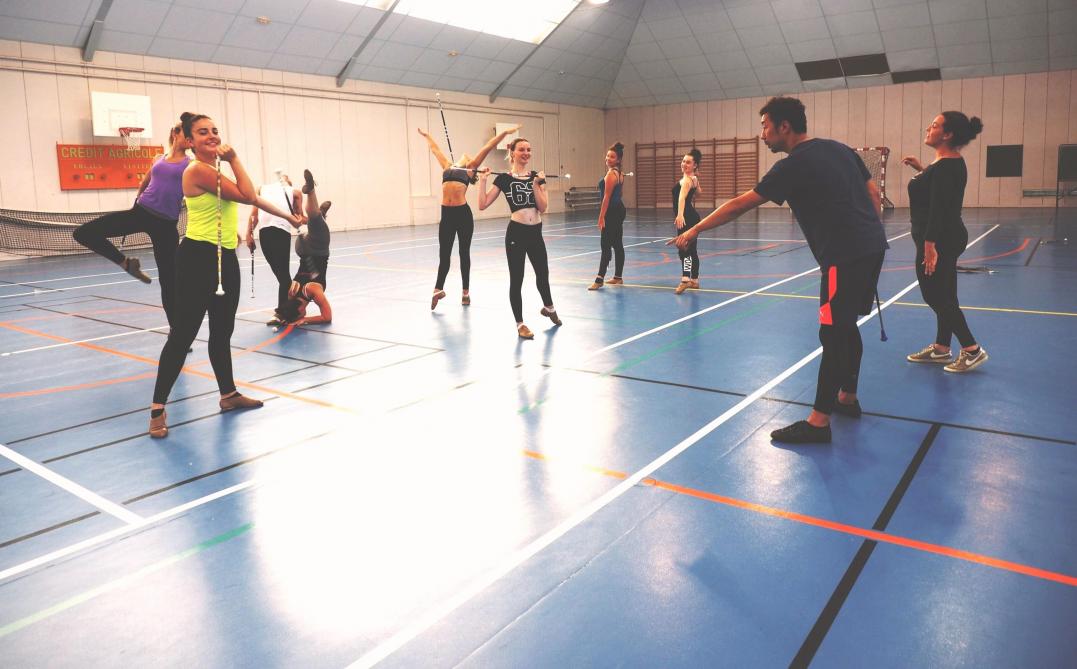 Le Twirling Baton D Asfeld Brille En Coupe Du Monde