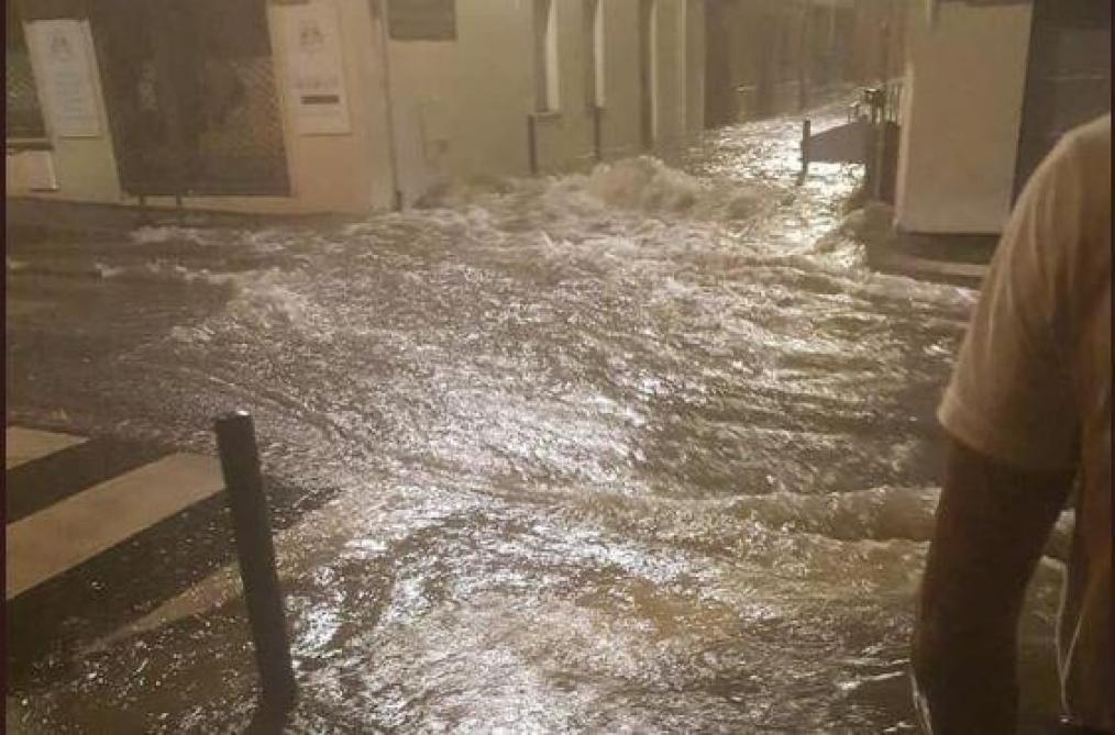 Orages Dans Le Centre Et L Est De La France A Toulouse Les Rues Se Sont Transformees En Torrent