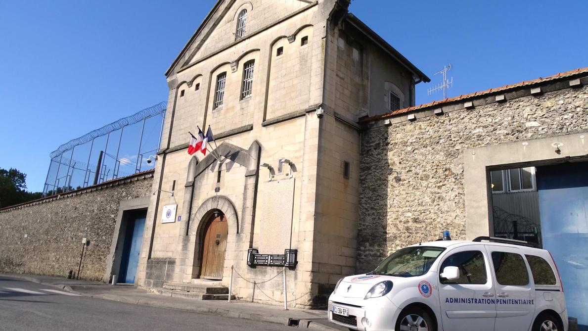 Un Surveillant Agresse A La Maison D Arret De Chalons