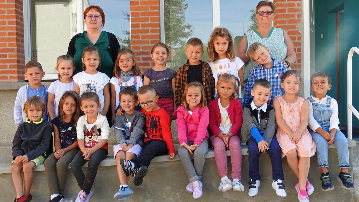 Ossey Les Trois Maisons 65 Eleves Sur Les Bancs De L Ecole