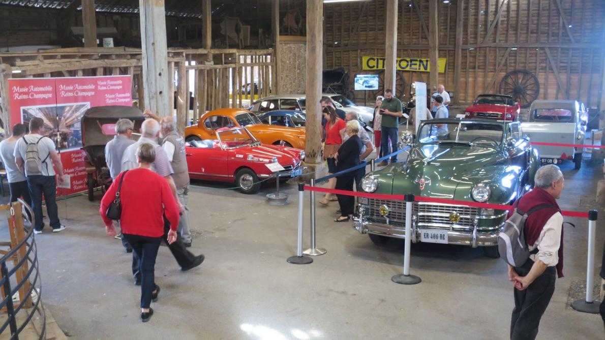 Photos Le Salon De La Voiture Ancienne Se Poursuit Ce Dimanche A