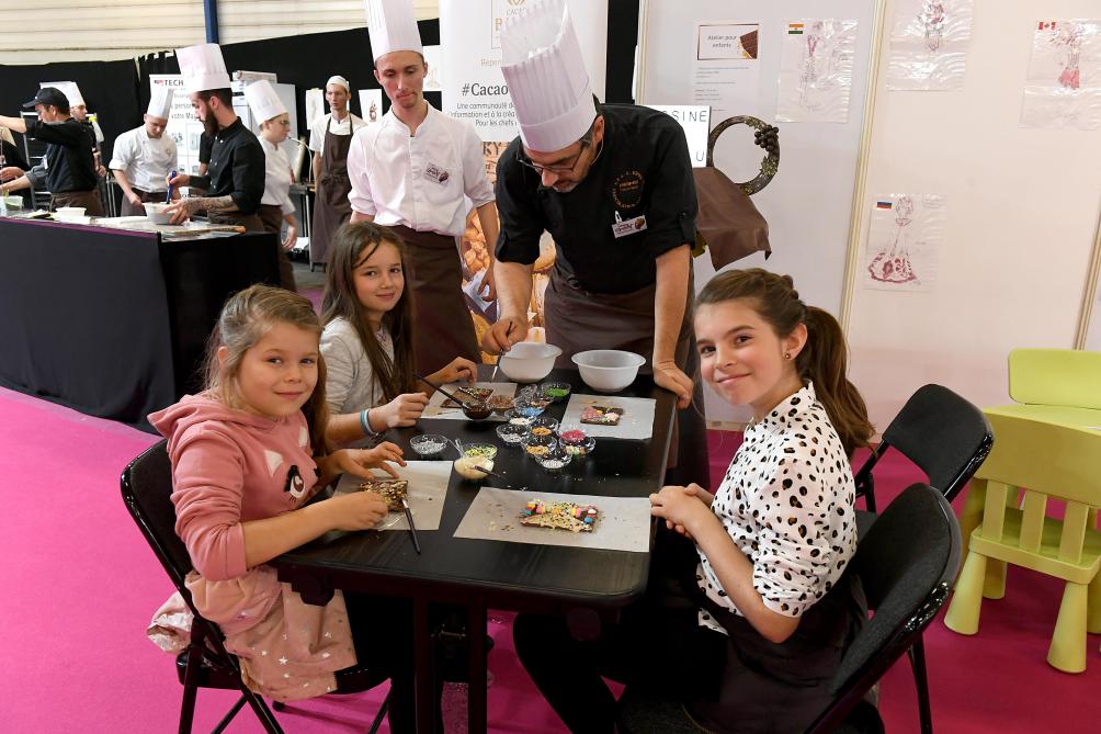 Photos Fondant Dark Vador Au Salon Du Chocolat A Reims