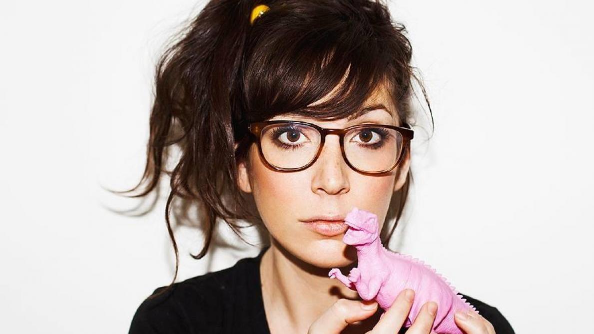 Téléchargement gratuit Images Nora Hamzawi Humoriste Decomplexee Ce Jeudi A Troyes actualisé salutations
