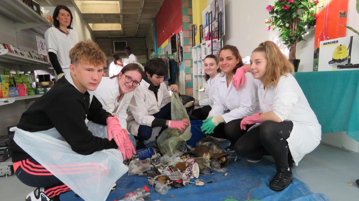 Quand les jeunes apprennent à trier à Romilly-sur-Seine - L'Est Eclair