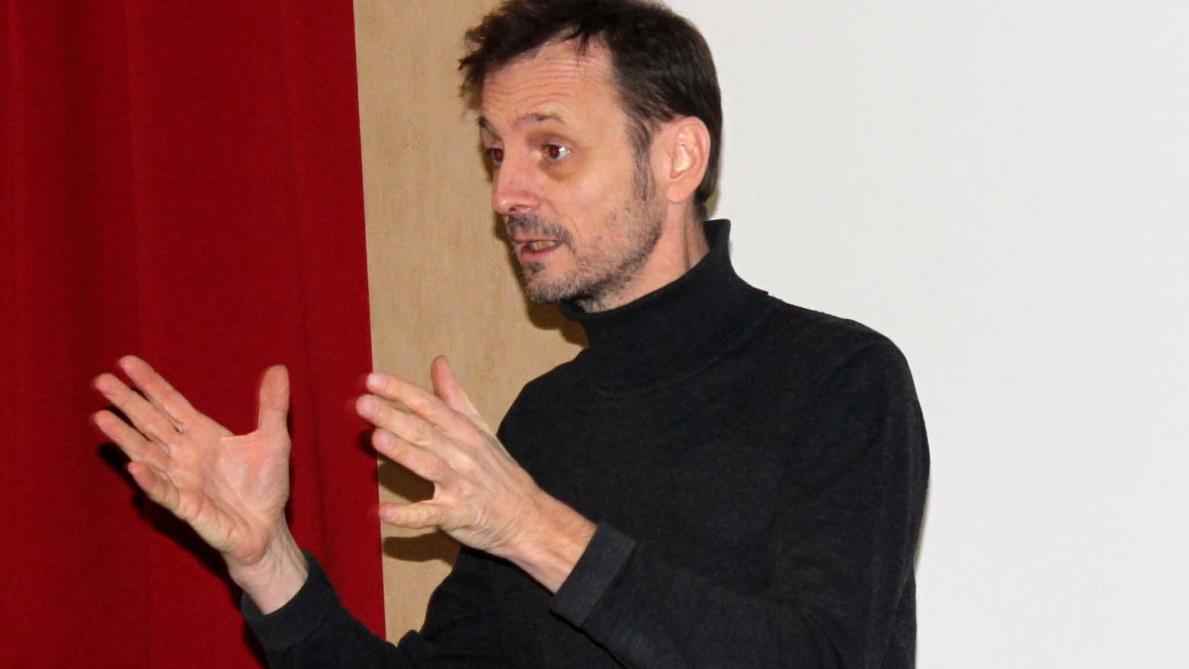 Les Premières de Joliot-Curie, à Romilly-sur-Seine, à l'écoute d'un chercheur - L'Est Eclair
