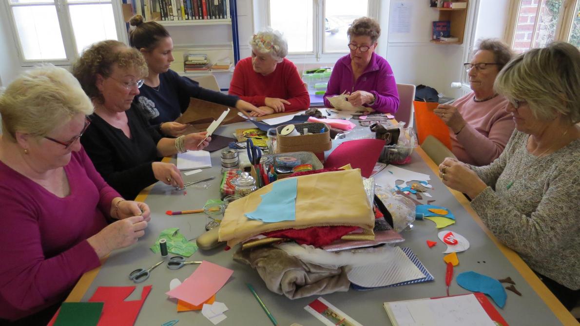 Des Habitantes Realisent Un Tapis A Histoire A Foucheres Quand il faut sortir de la baignoire petit ours brun n'est pas. tapis a histoire