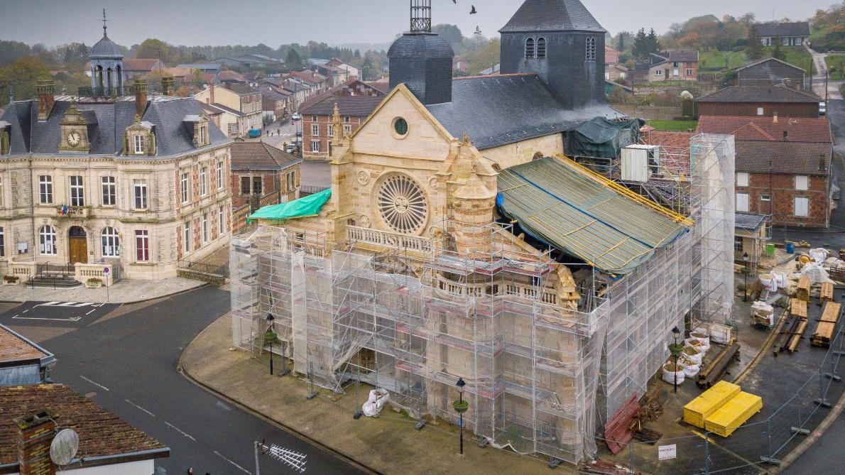 Photos L Eglise De La Neuville Au Pont En Pleine Renovation