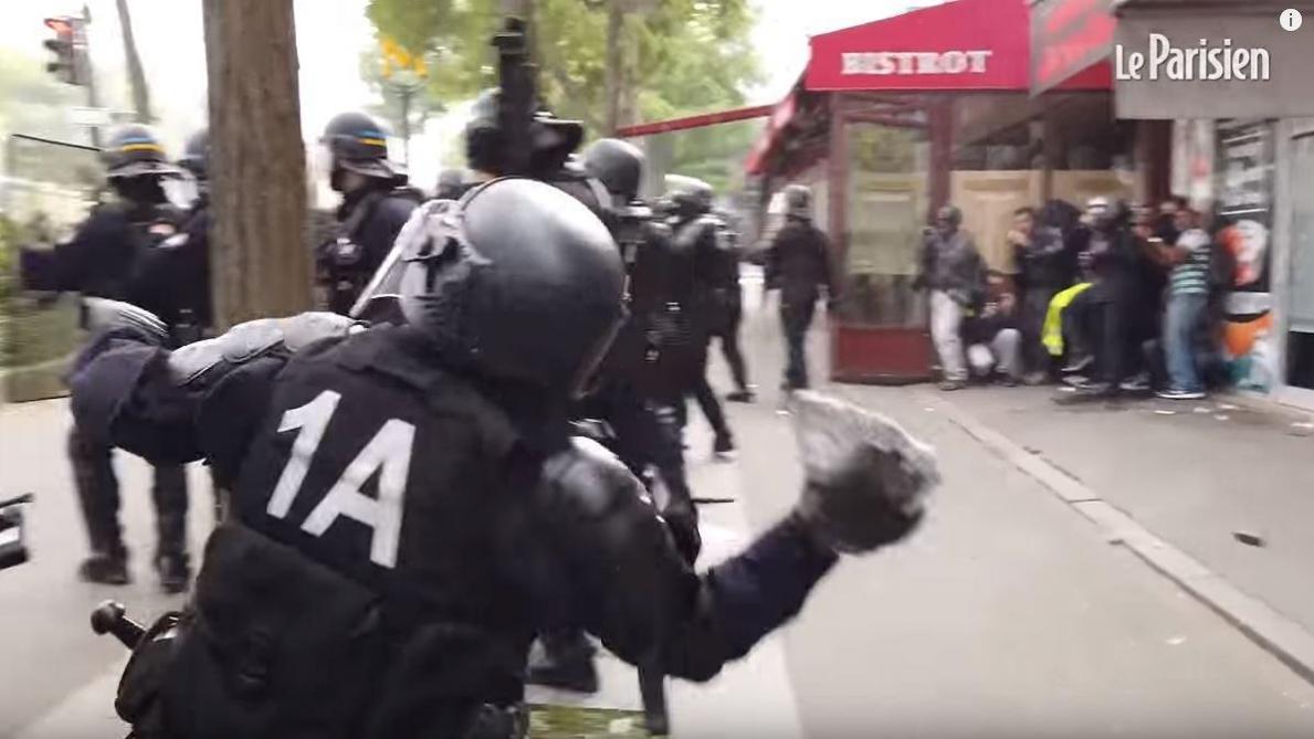 3 Mois Avec Sursis Requis Contre Le Premier Policier Jugé