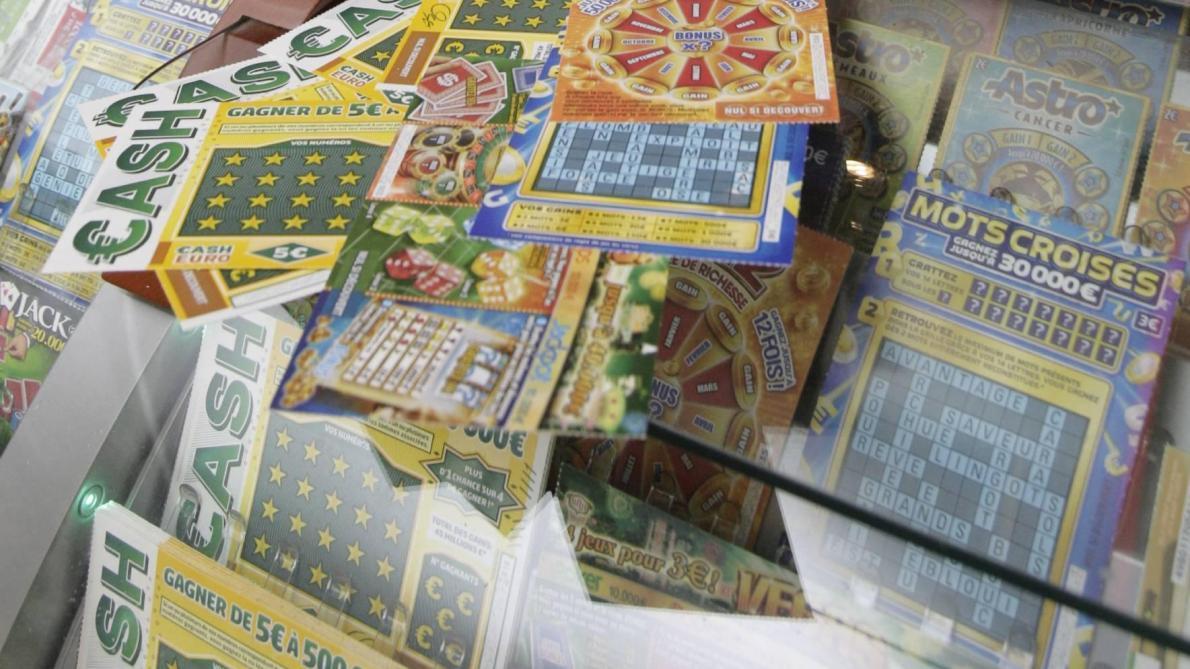 Finistere Son Mari Lui Offre Des Jeux A Gratter Pour Son