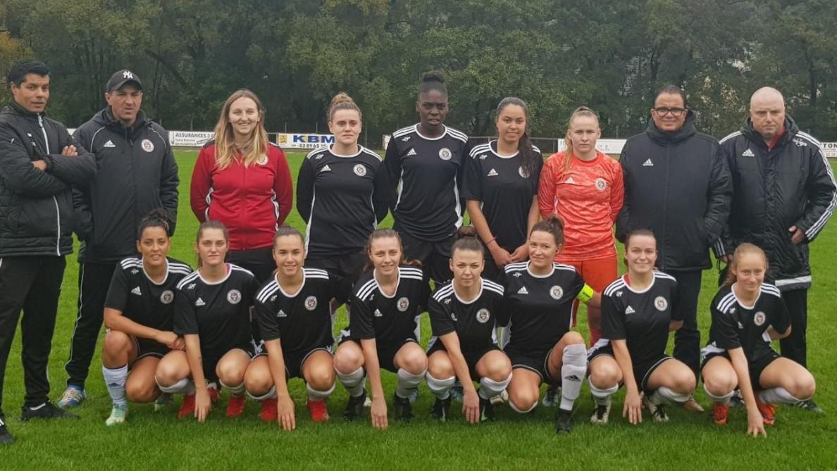Football Coupe De France Feminine Tinqueux Logiquement Elimine Par Yzeure