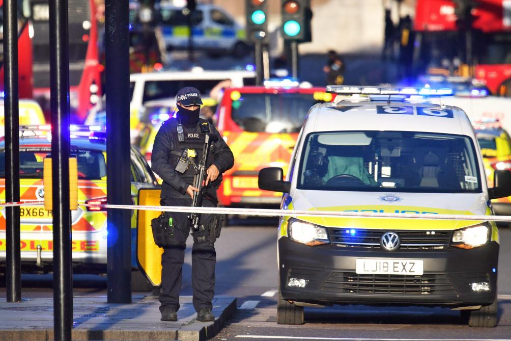 Des coups de feu entendus sur le London Bridge — Londres Des coups de feu entendus sur le London Bridge — Londres