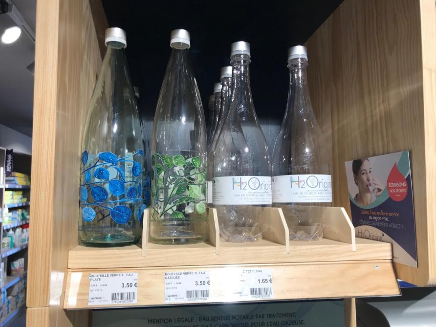 Bouteilles H2Origine en verre pour l'eau gazeuse dans les magasins