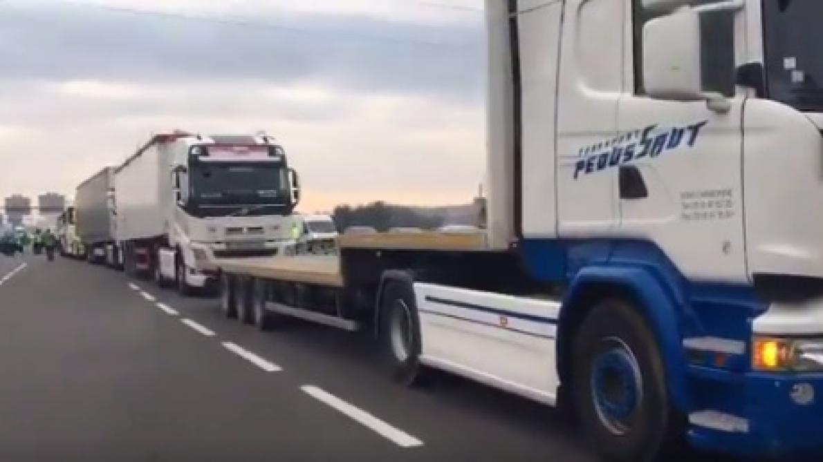 Blocages Sur Les Autoroutes Grève Sncf Et Ratp Gilets