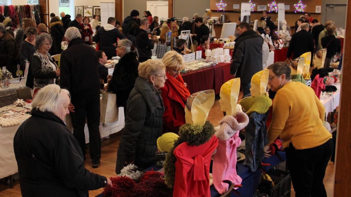 Salle Des Fetes Saint Julien Les Villas Saint-Julien-les-Villas: le marché de Noël à découvrir jusqu'à dimanche