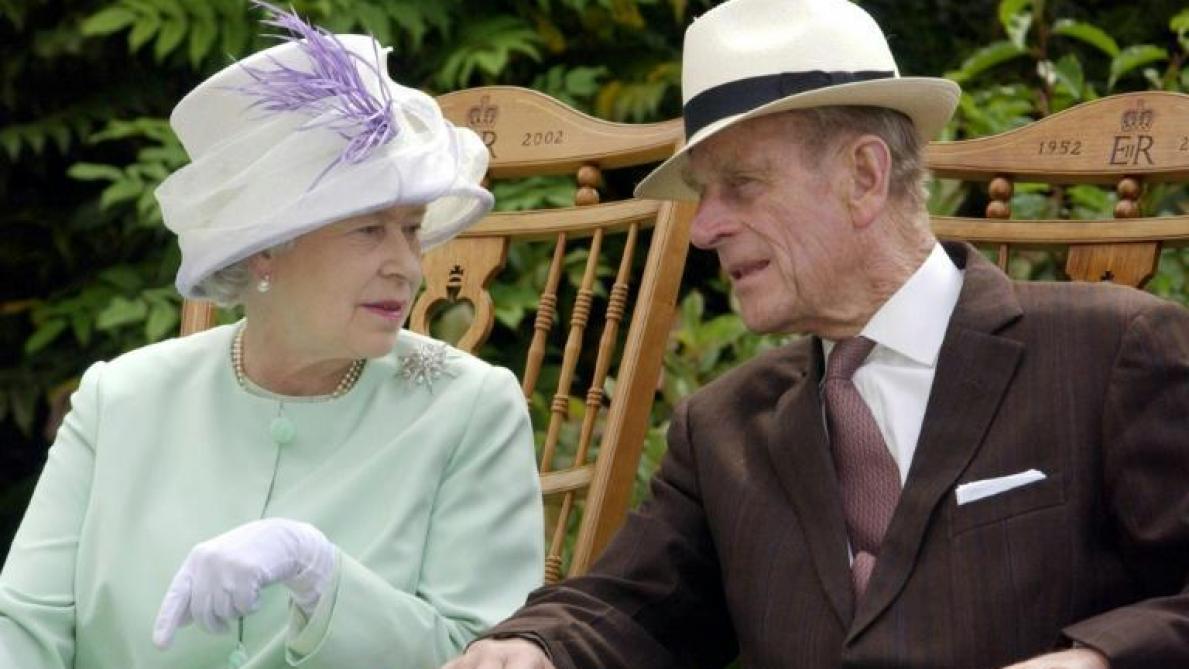 Famille royale d'Angleterre: le prince Philip, 98 ans, hospitalisé à Londres