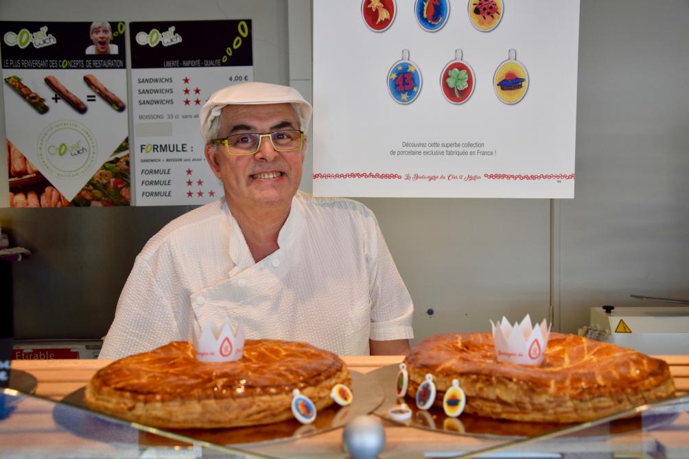 Pour Feter La Galette Des Rois Ce Patissier De Saint Martin Sur Le Pre A Choisi Des Feves Francaises