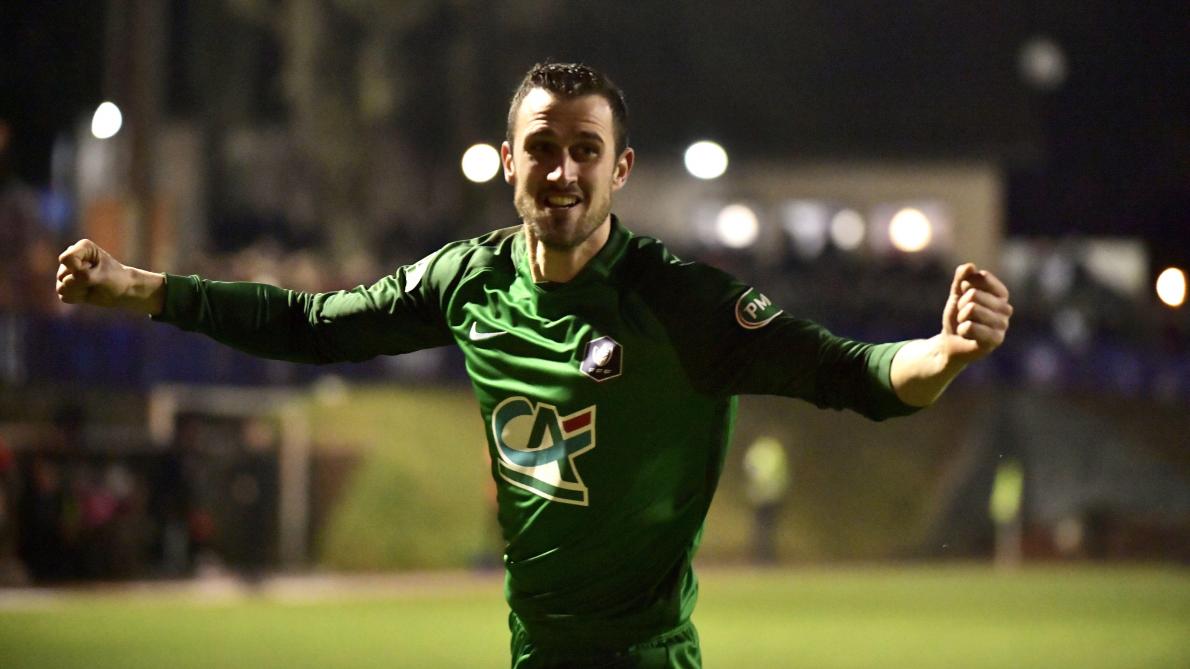 Football Coupe De France Prix Les Mezieres Qualifie Pour Les 16es De Finale