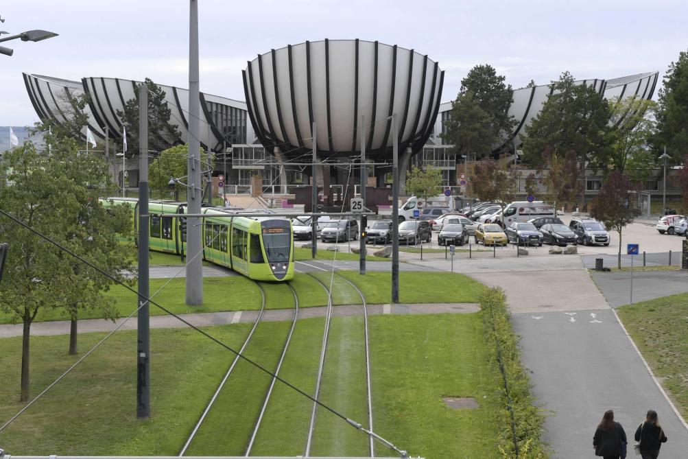 Elections A L Universite De Reims L Heure Est Aux Tractations