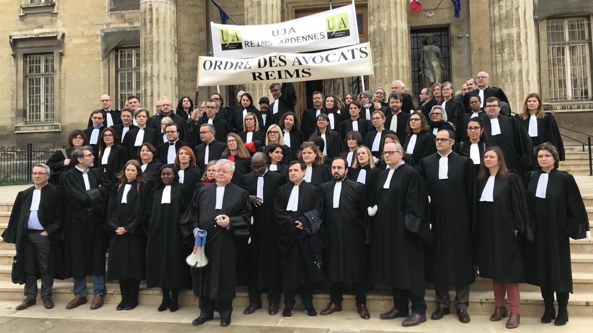 Reims : les avocats reconduisent leur grève