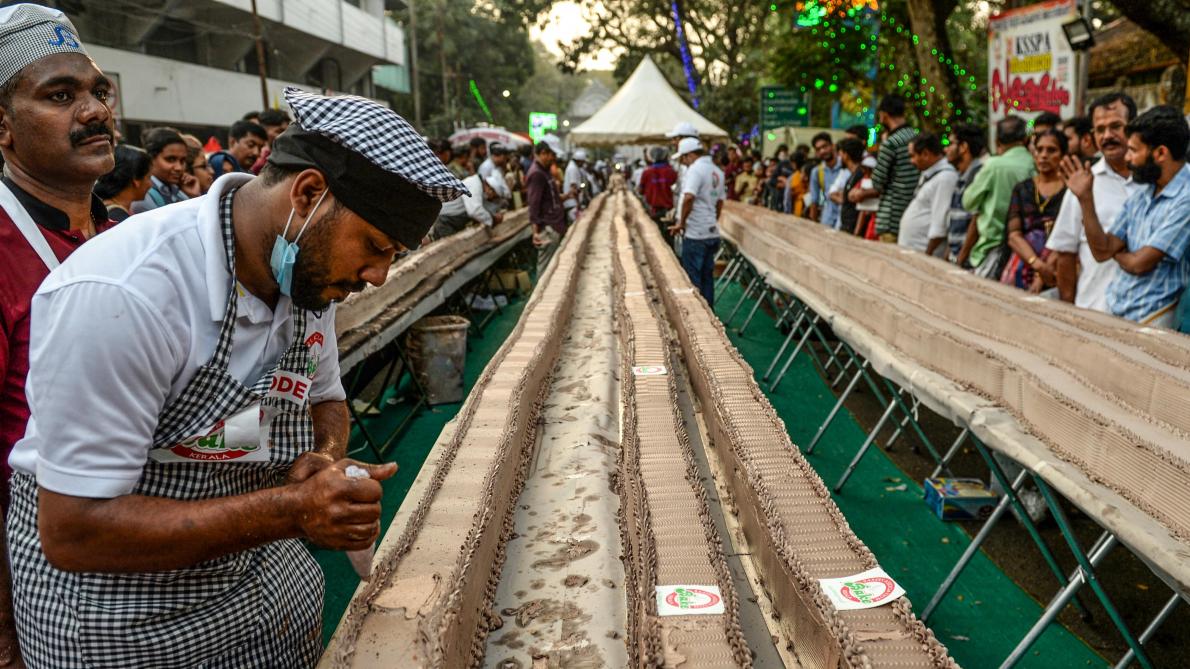Le Record Du Plus Long Gateau Du Monde Battu En Inde