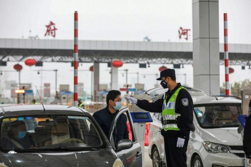 Coronavirus, des millions de personnes isolées en Chine pour éviter de propager l'infection Coronavirus, des millions de personnes isolées en Chine pour éviter de propager l'infection