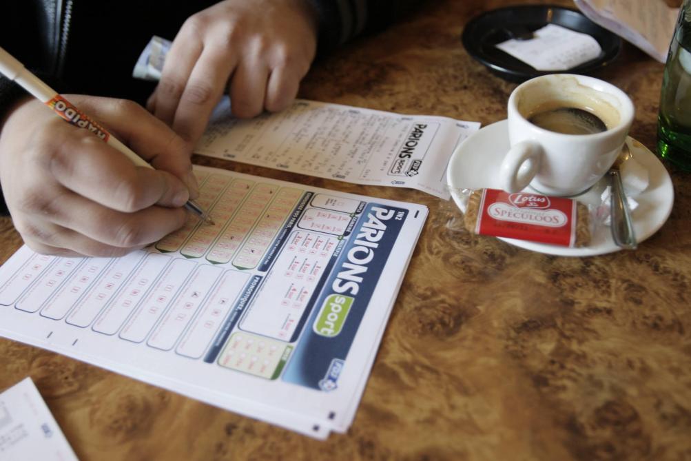 En Pariant L Inverse De Son Mari Elle Remporte 600 000 Euros Au Loto Foot