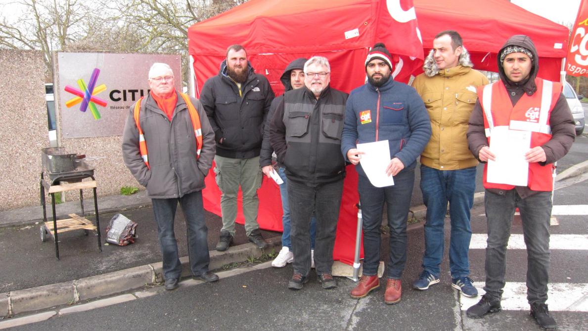 Deuxieme Semaine De Greve Sur Le Reseau Des Bus Remois Exploite Par Les Courriers De L Aube