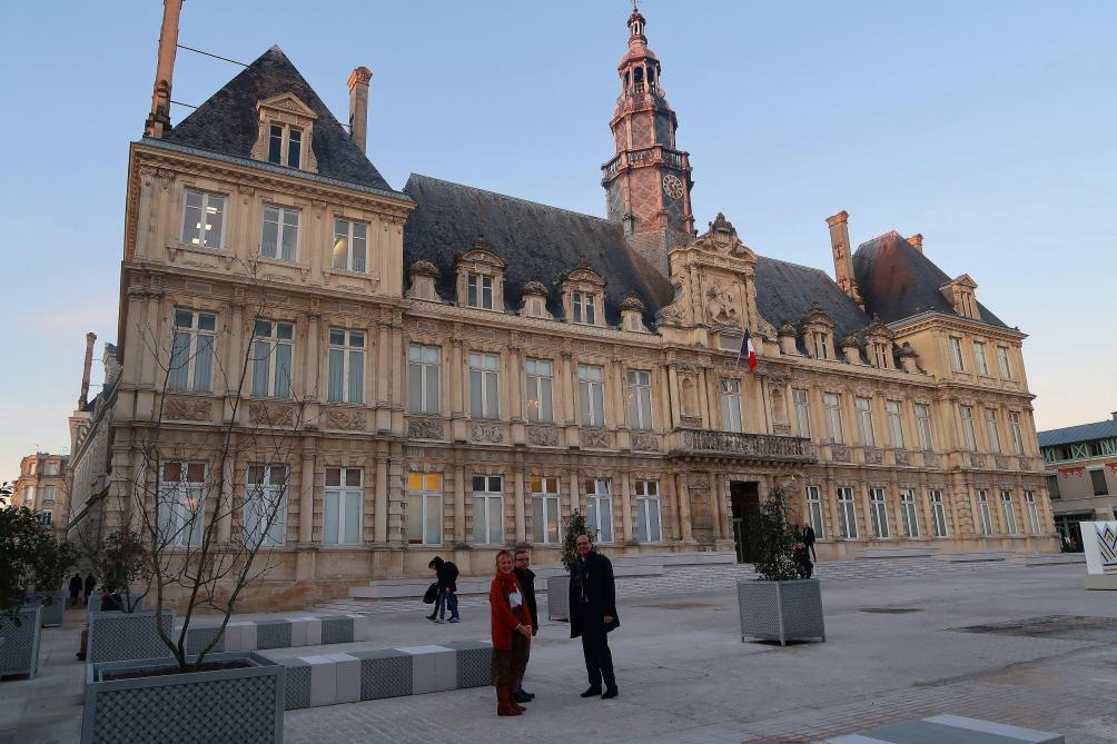 Renovation De L Hotel De Ville De Reims C Est Au Tour De La Facade Principale