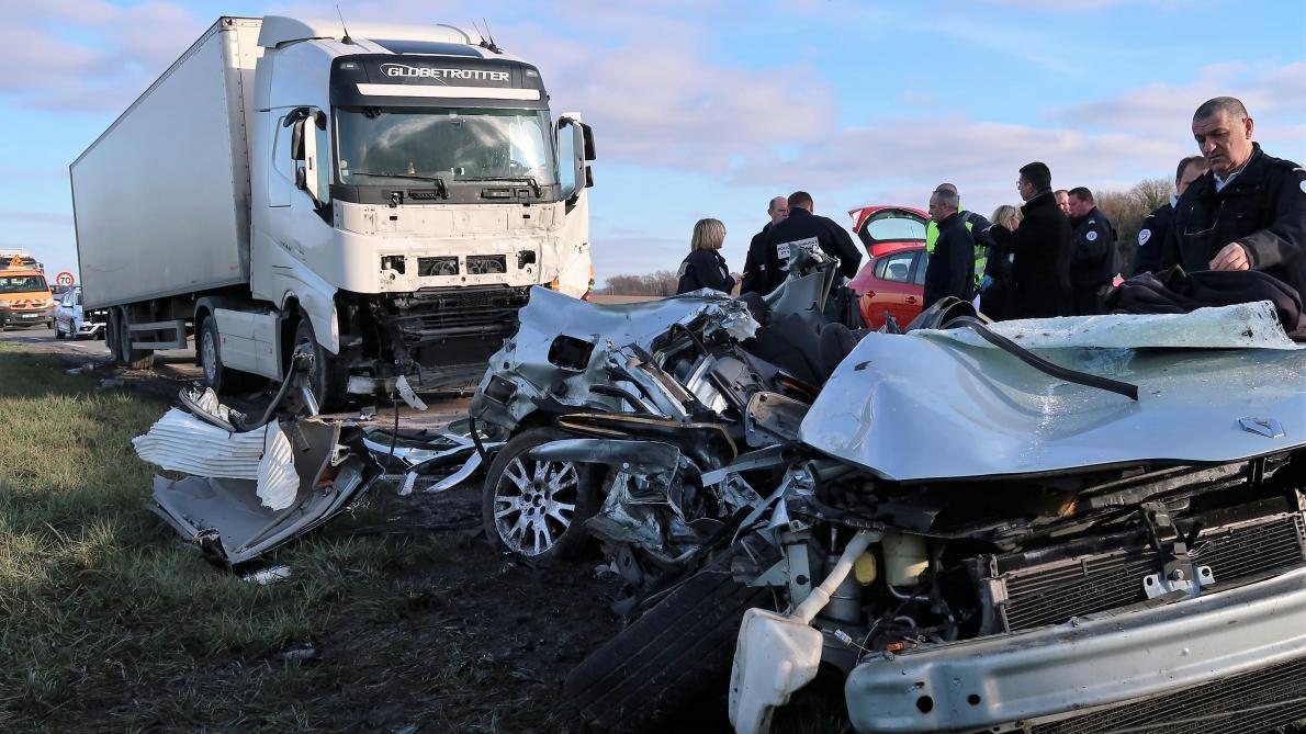 Deux Morts Dans Un Accident Sur La Rn2 A Laon