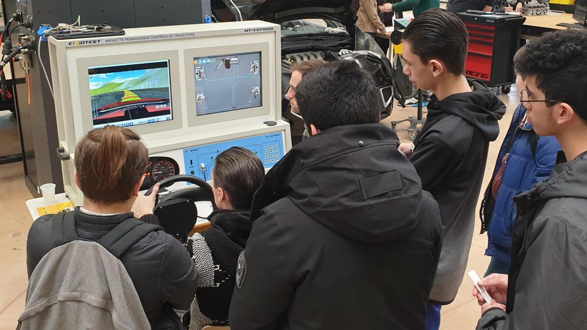 Operation Seduction Des Metiers De L Automobile Au Cfa De Laon