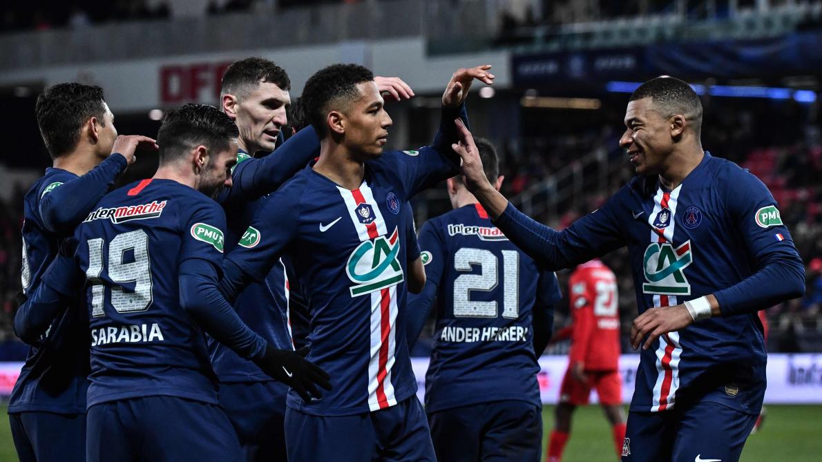 Coupe De France Le Psg Et Lyon Filent En Demi Finales