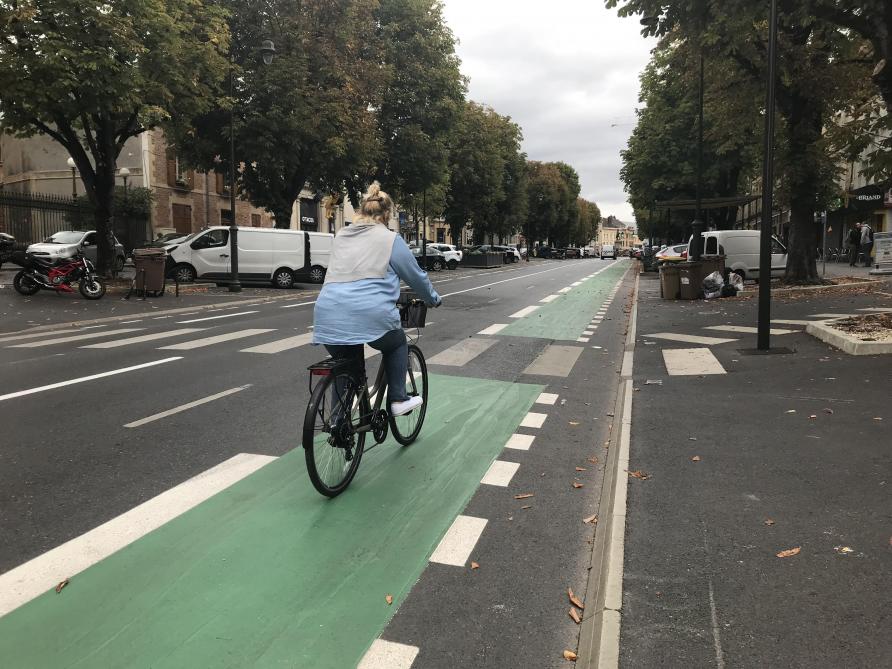 Velo En Ville On Pedale Encore