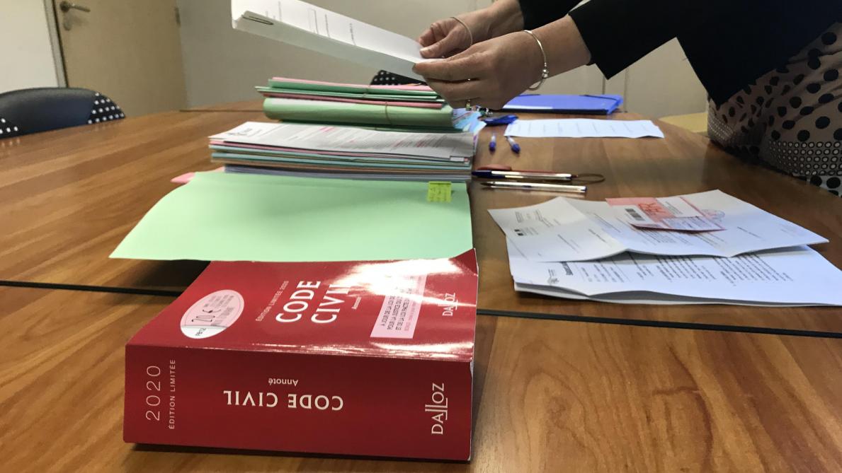 3400mesures De Protection Ont Ete Prises Par La Juge Des