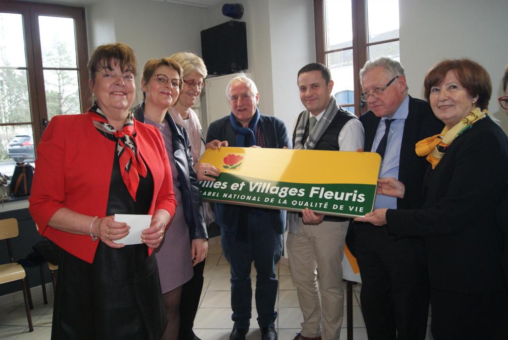 Une première fleur tant désirée à SévignylaForêt