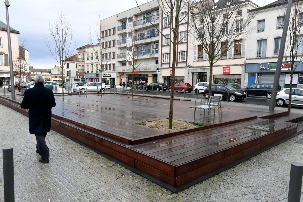 Place De La Republique A Chalons La Fontaine A Disparu Il Faut S Approprier La Terrasse